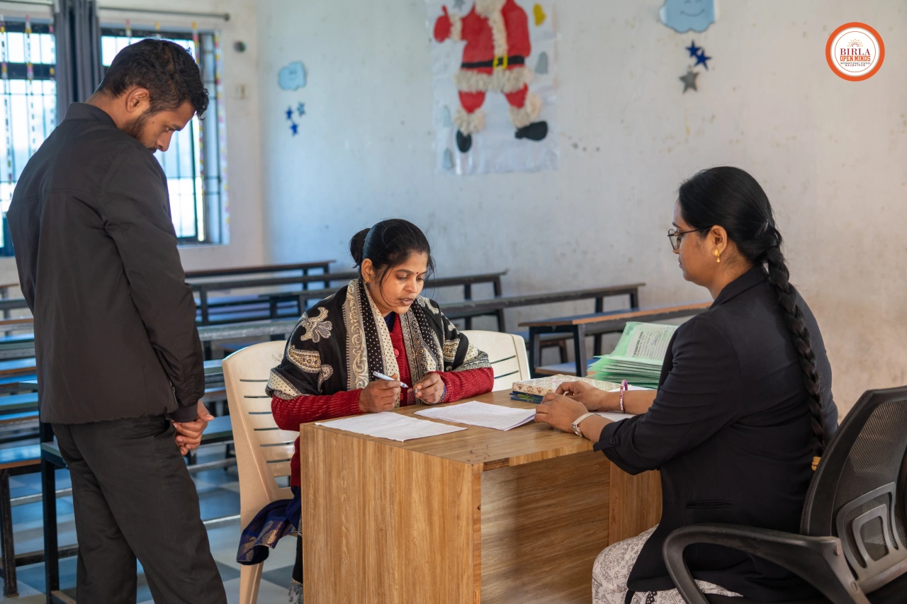 Parents and teachers during the 2025–26 parent–teacher meeting at BOMIS Naubatpur